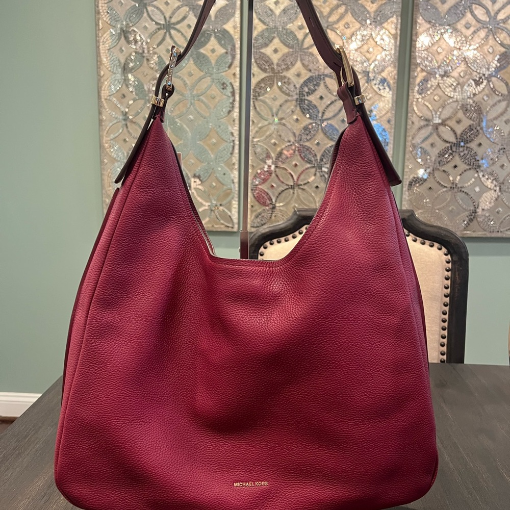 NWT Michael Kors Large Leather Nolita - Picture 3 of 12
